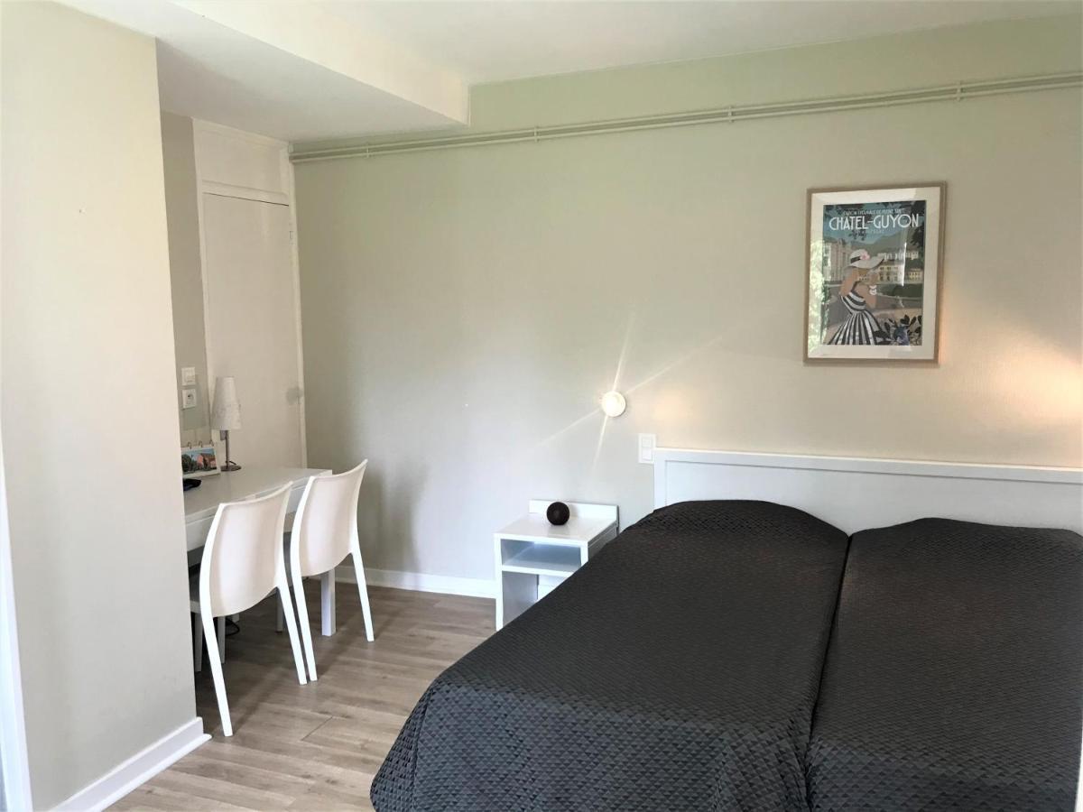 Le Clos Fleuri - Maison Vigier Maringues Екстериор снимка